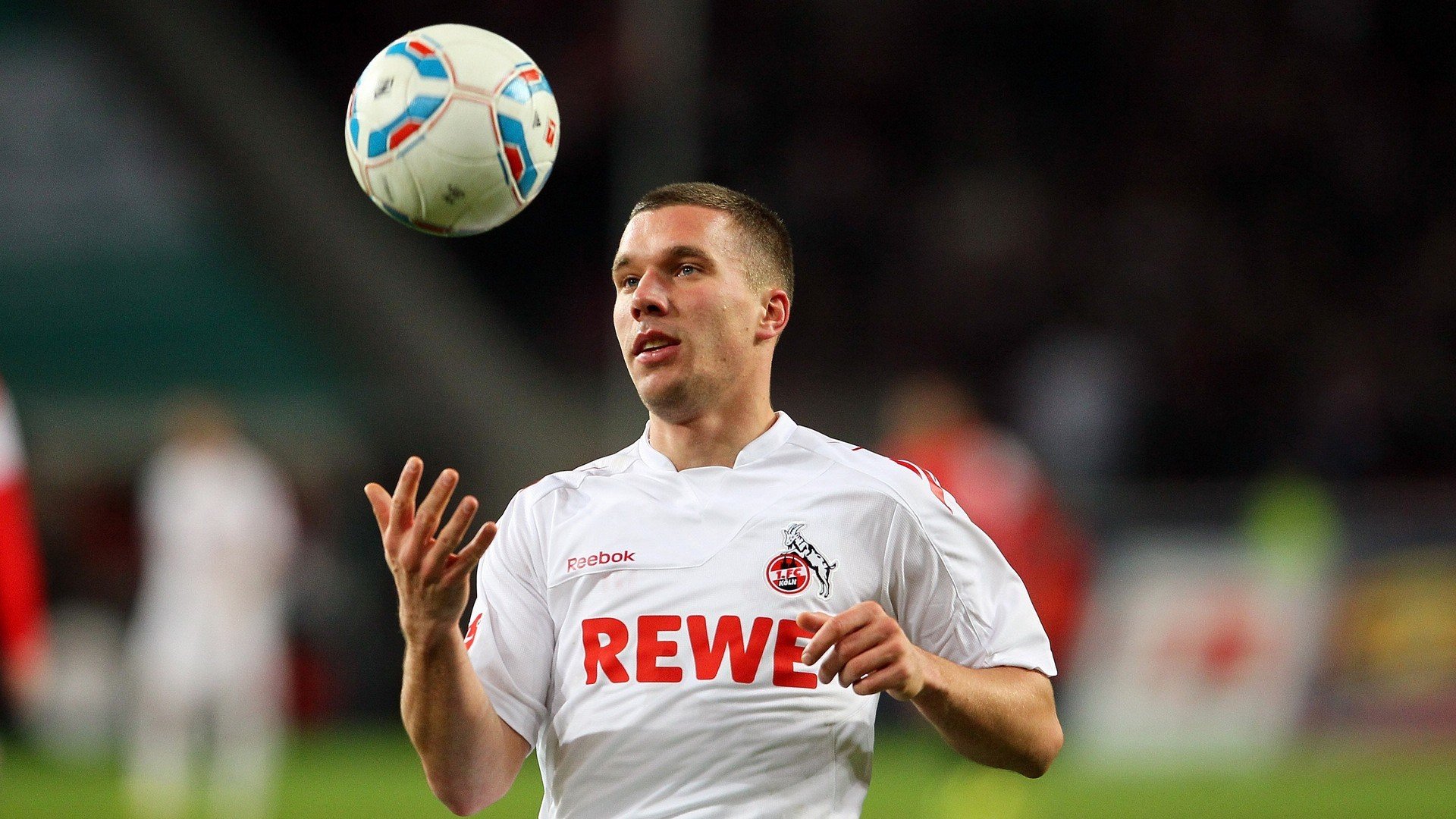 德甲:门兴3-0大胜奥格斯堡,防线稳固无比,门兴1_1奥格斯堡